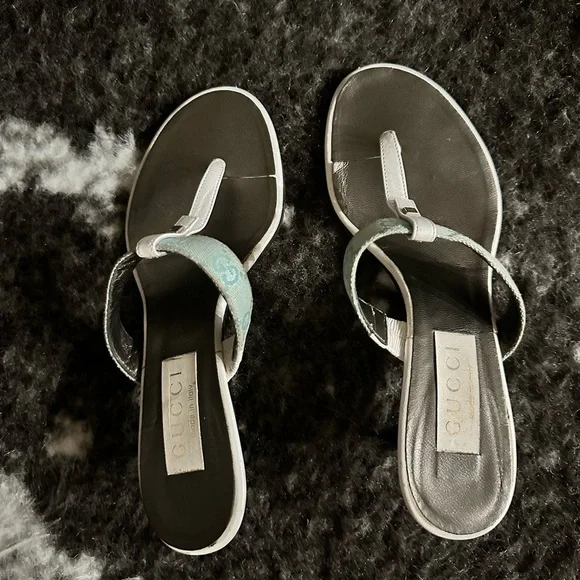 Blue Gucci heeled sandals - Picture 1 of 5